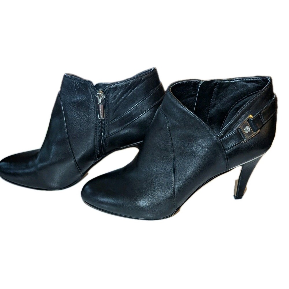 Vince Camuto Women's Black Ankle Boot HEELS Shoes Leather Zip Up Size 7.5M